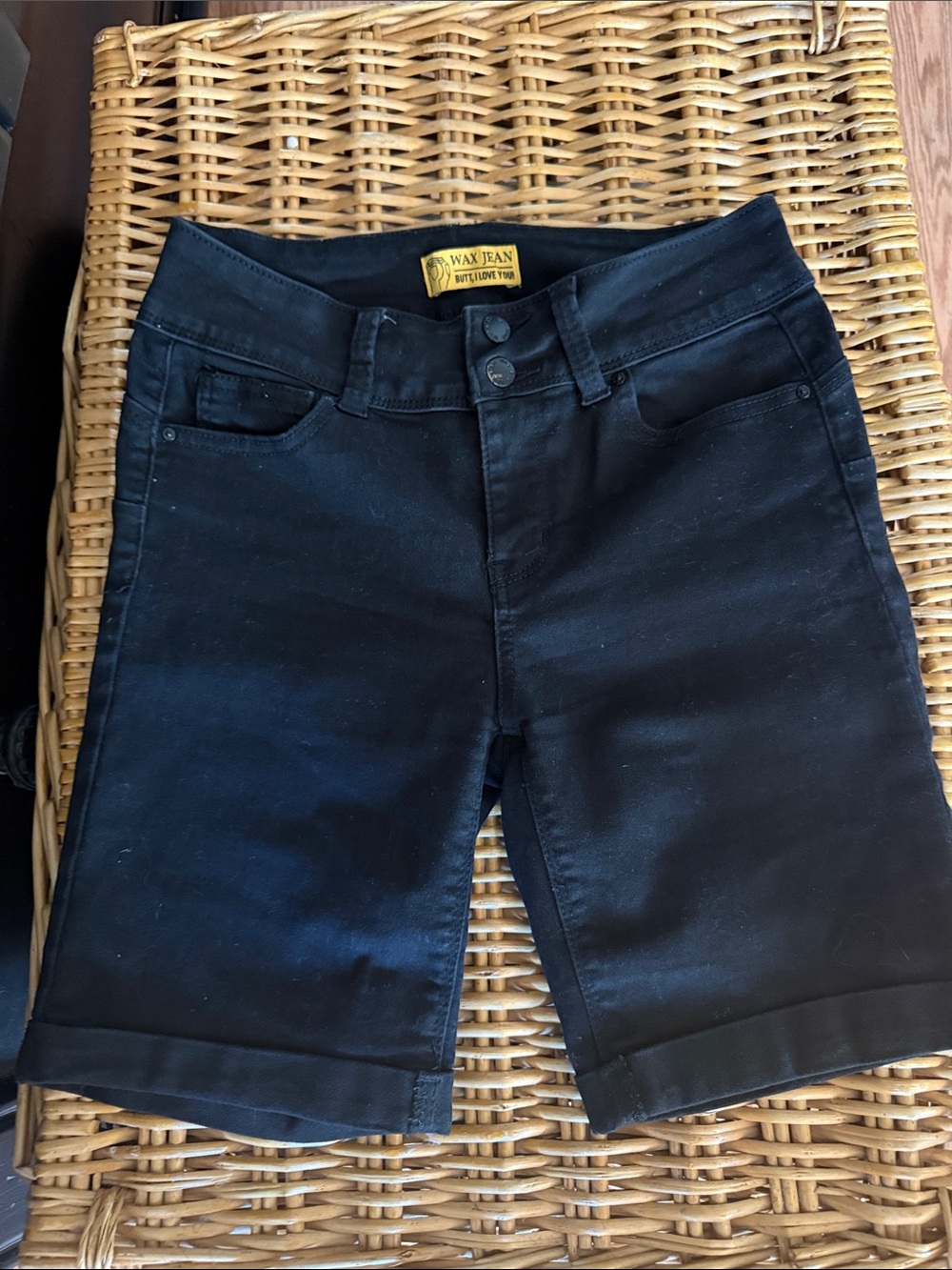 Wax Jean Black Rolled-Hem Bermuda Shorts